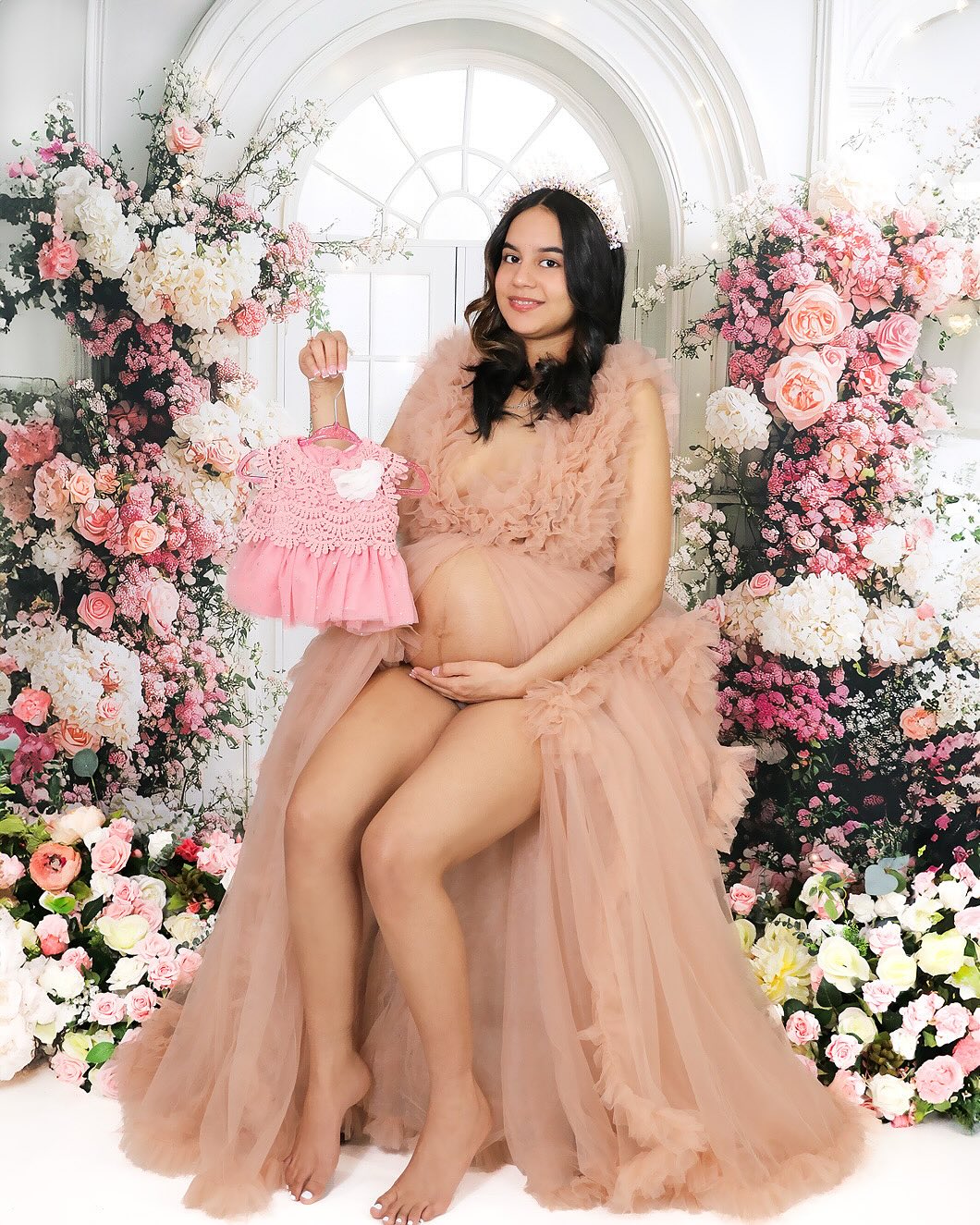 Muttertag Backdrop Ideen Vibrant Flower White Arch Backdrop GQ2-163