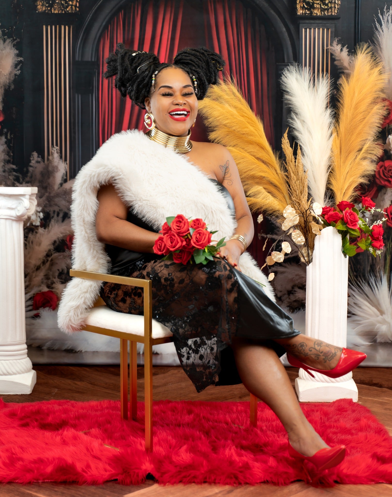 Luxuriöser roter Samt Boho Vorhang Hintergrund RR8-423