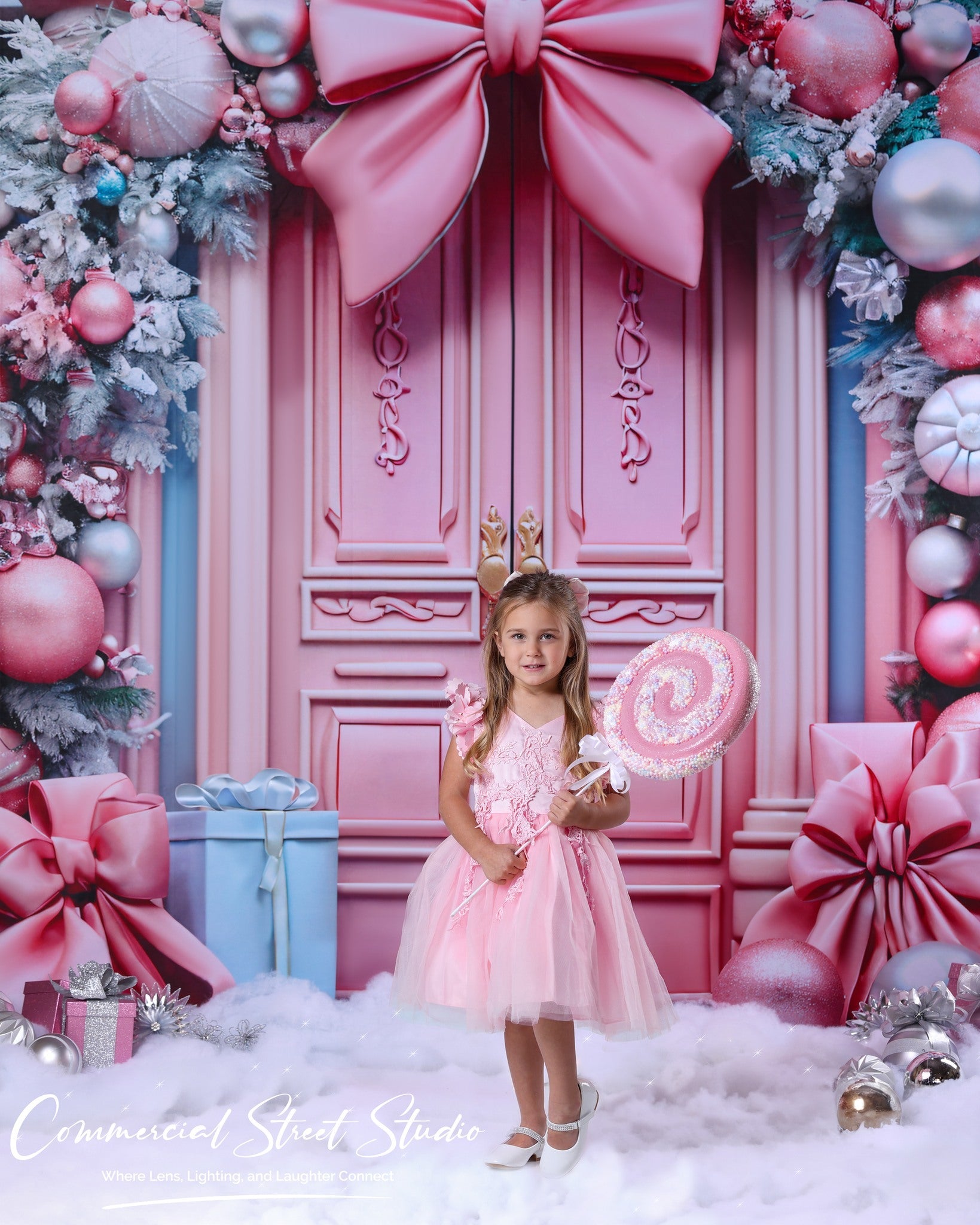 Rosa Weihnachtshintergrund Rosa Tür Schleife Girlande Weihnachtshintergrund MRR9-70