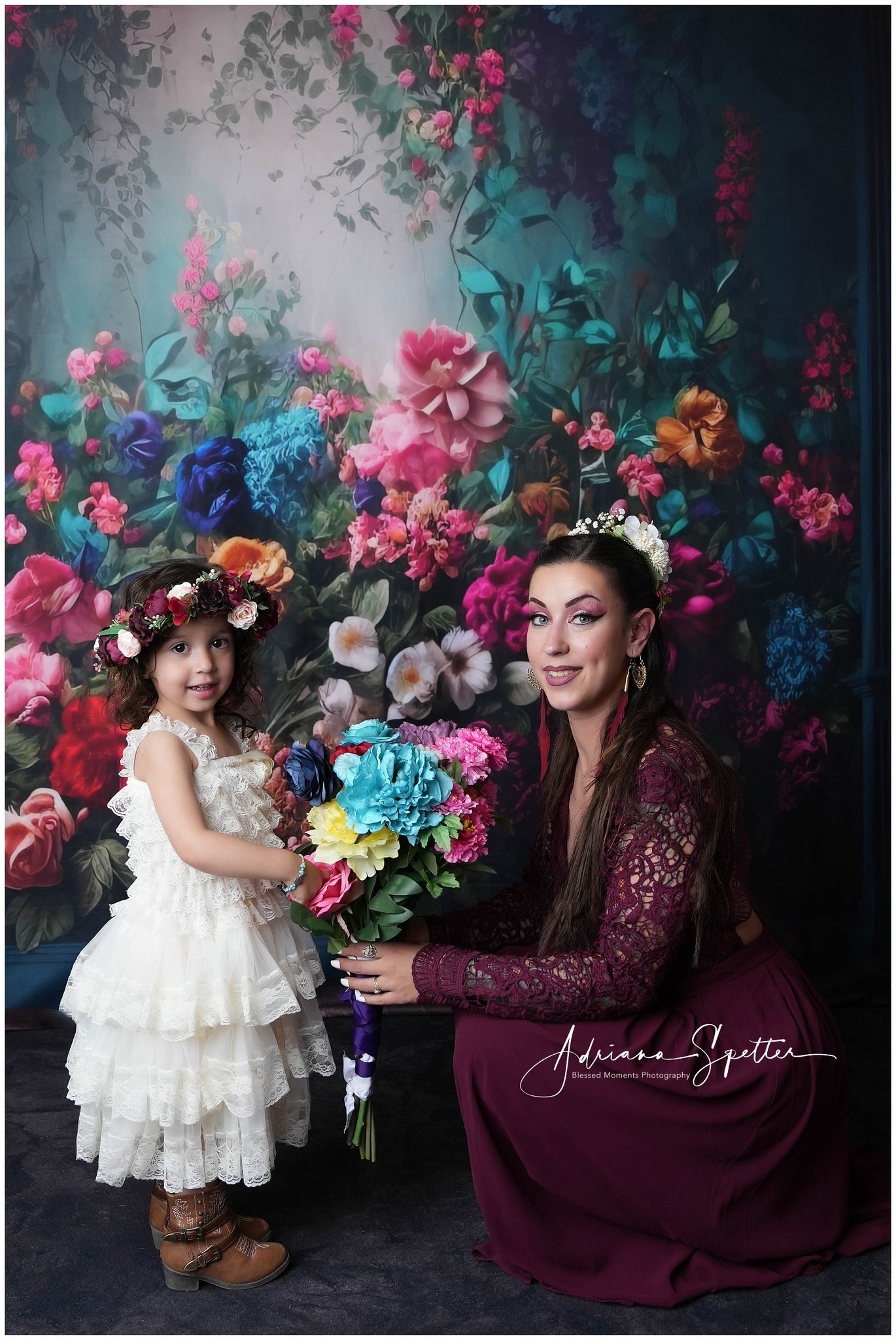 Vintage-Blumenhintergrund Romantischer Garten Blühender Blumenhintergrund im Vintage-Stil MRR9-105