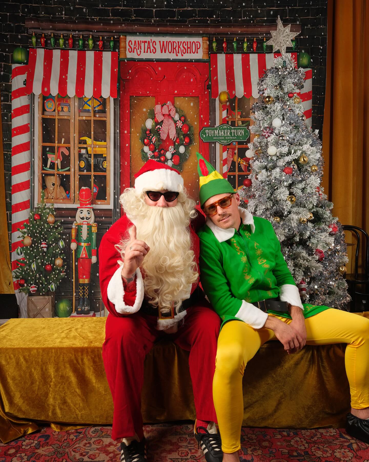 Santa's Workshop Nussknacker Weihnachtshintergrund M6-93