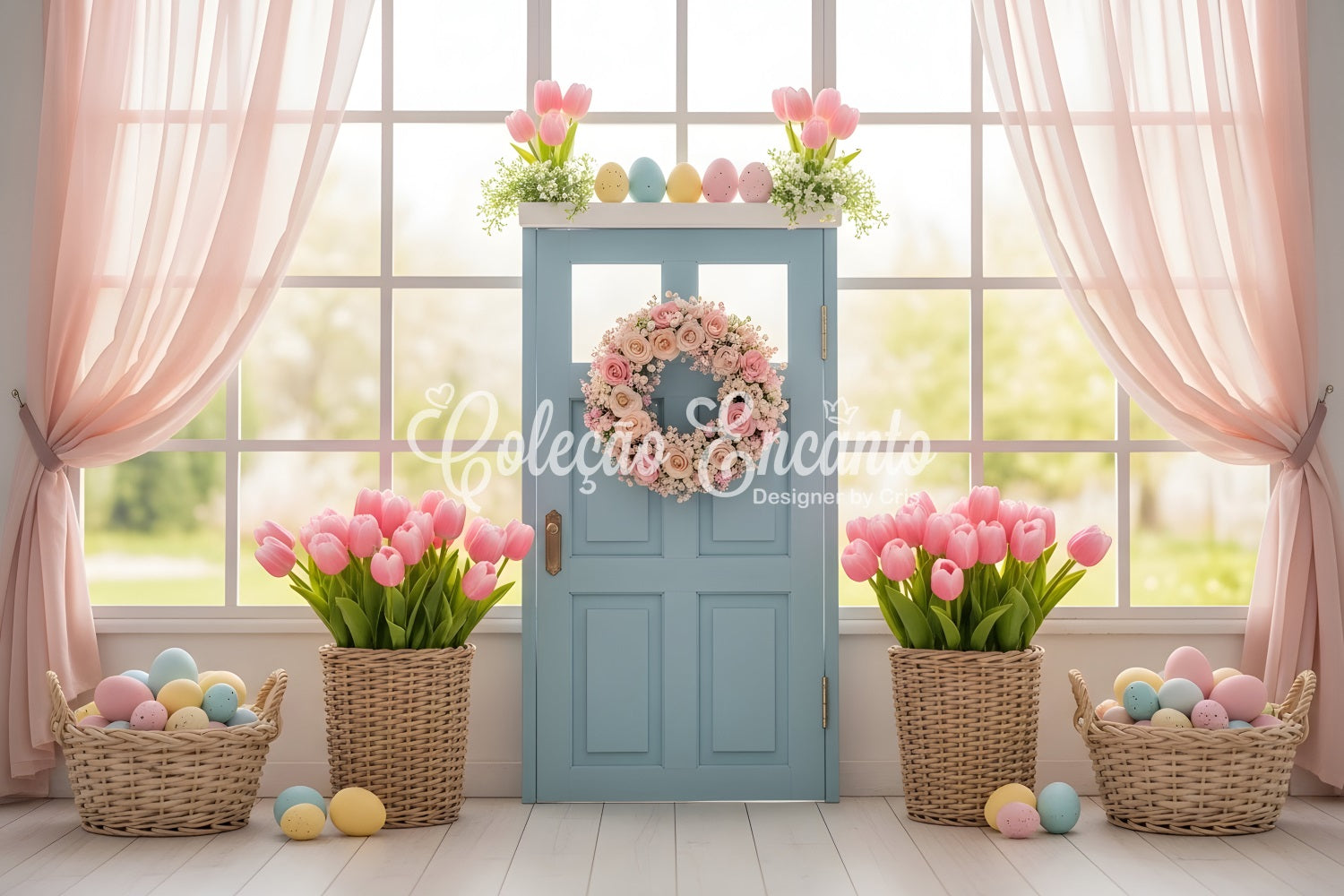 Osterfenster Frühlingslicht-Hintergrund Blaue Tür Tulpen Eierkörbe Oster-Hintergrundfotos von Magali
