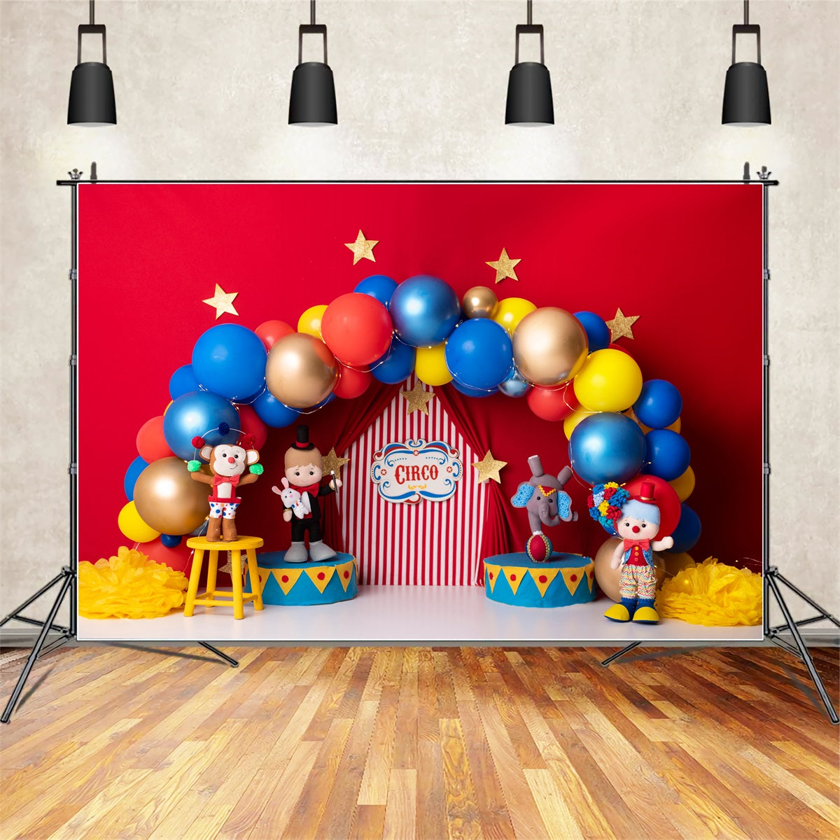 Neugeborenen-Fotoshooting-Hintergrund Rot-blaue Ballons Sternenbühne Zirkus-Hintergrund von Magali