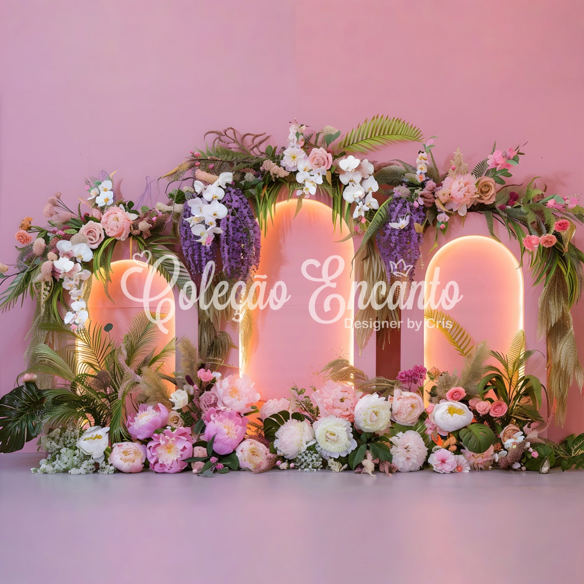 Hintergründe zum Muttertag Eleganter Hintergrund mit pastellfarbenen Blumenarrangements zum Muttertag von Magali