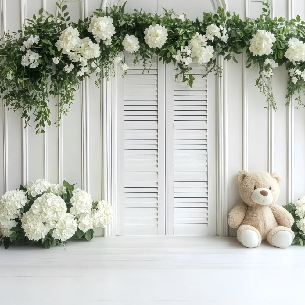 Kinder Backdrops Soft White Garden Bear Backdrop CSH5-304