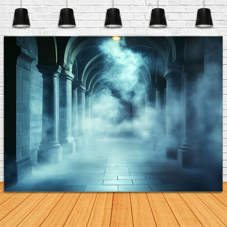 Dunkle Kulisse Nebliger gotischer Steinkorridor Halloween Kulisse CSH58-74