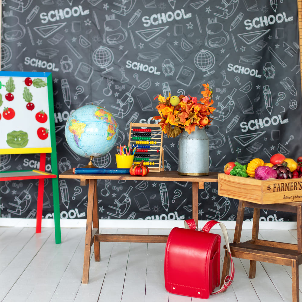 Back to School Klassenzimmer Blackboard Hintergrund DBD7-9