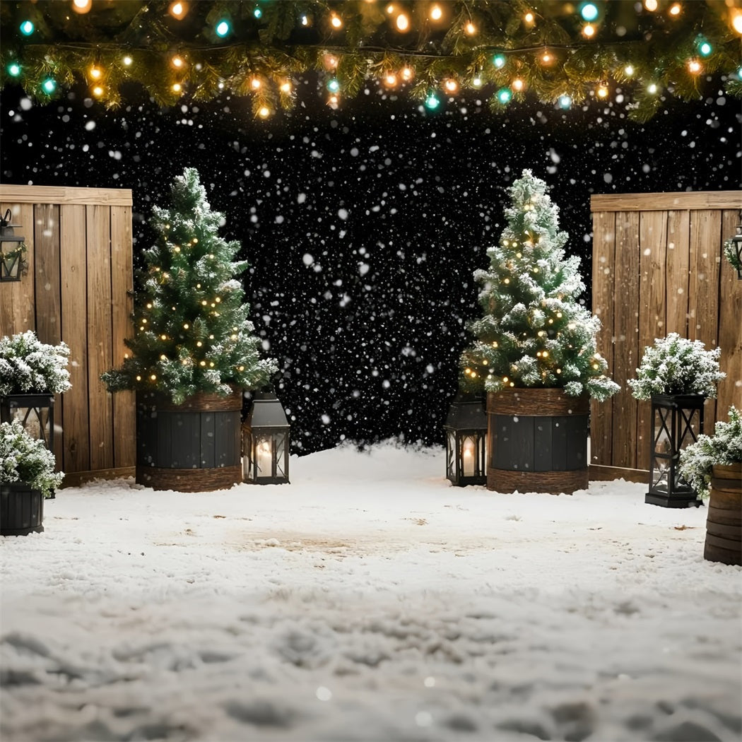Weihnachtsbaum Bauernhof Fotohintergrund Schneefall Laterne Garten mit Tannenbäumen Weihnachten Hintergründe für Fotos GQ58-47