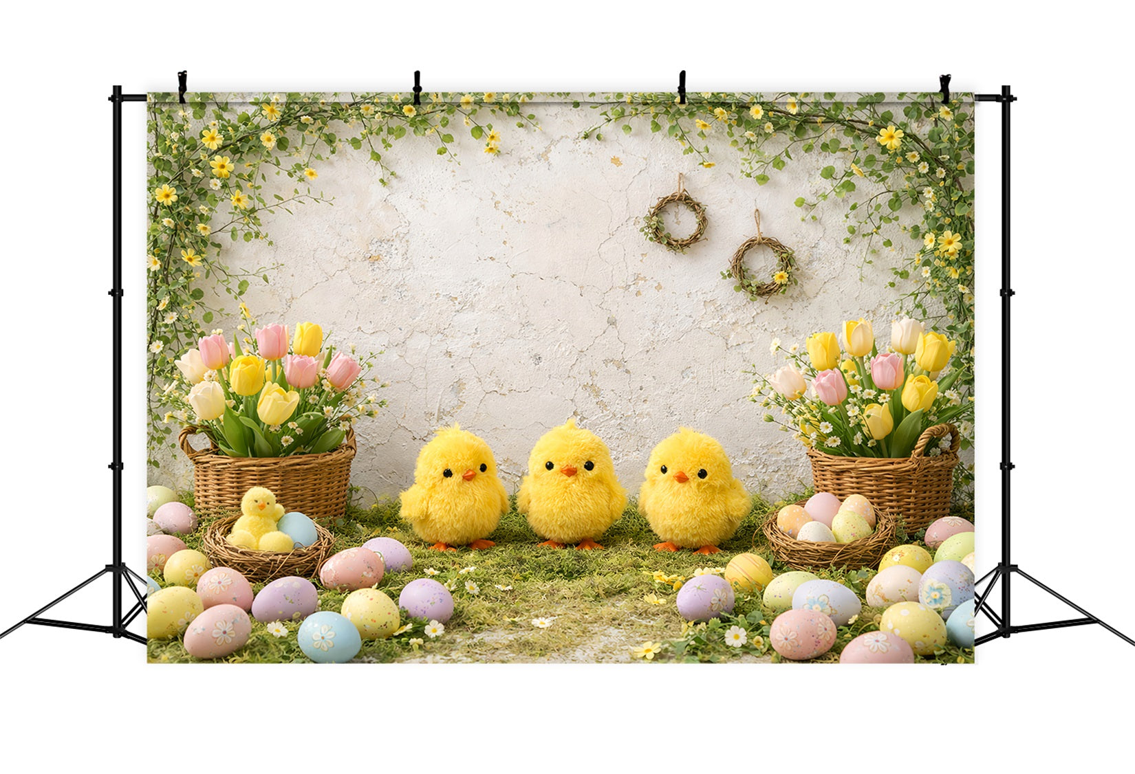 Hintergrund mit Osterküken, Tulpen, Eiern und Blumenbogen für Ostern LXX61-120
