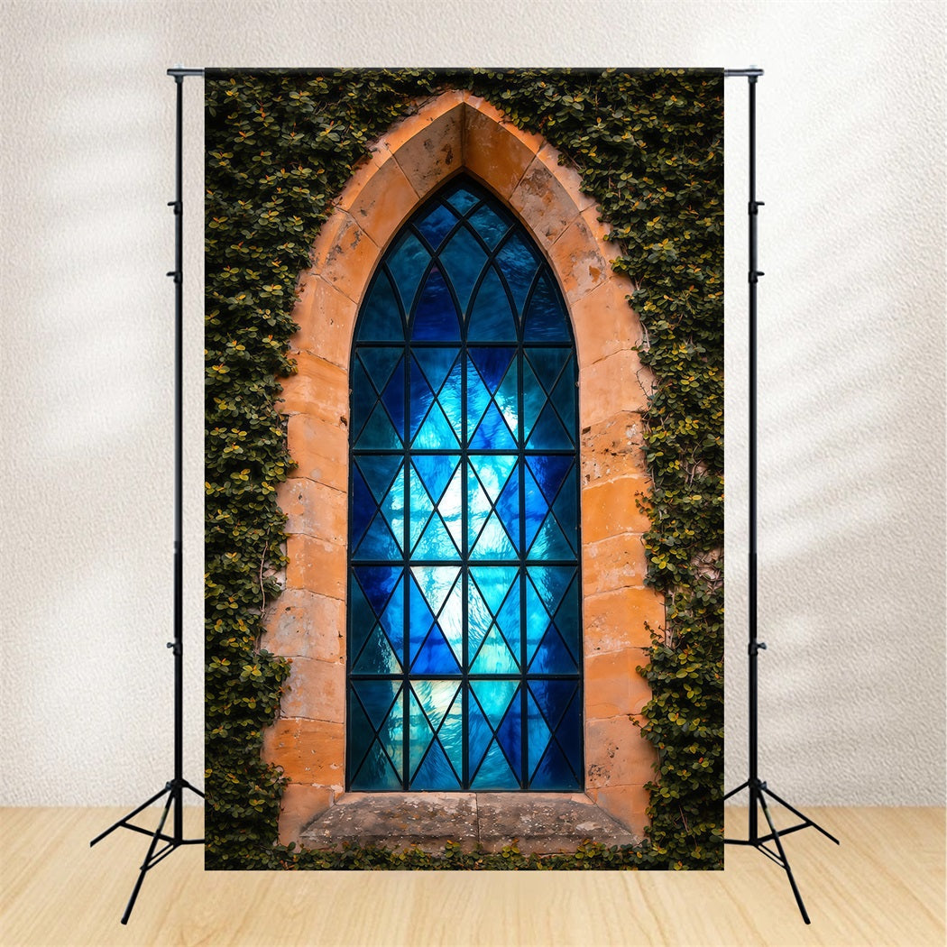 Oster-Hintergründe mit religiösem Motiv Efeubegrünter gotischer blauer Fenster-Osterhintergrund für Fotos LXX62-66