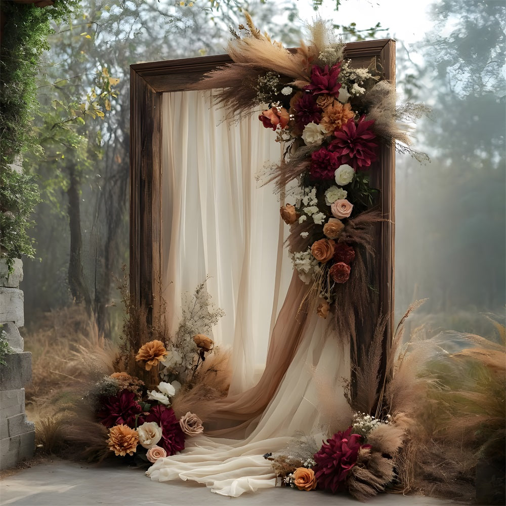 Romantischer Hintergrund mit rostroten und elfenbeinfarbenen Blumen RR8-519
