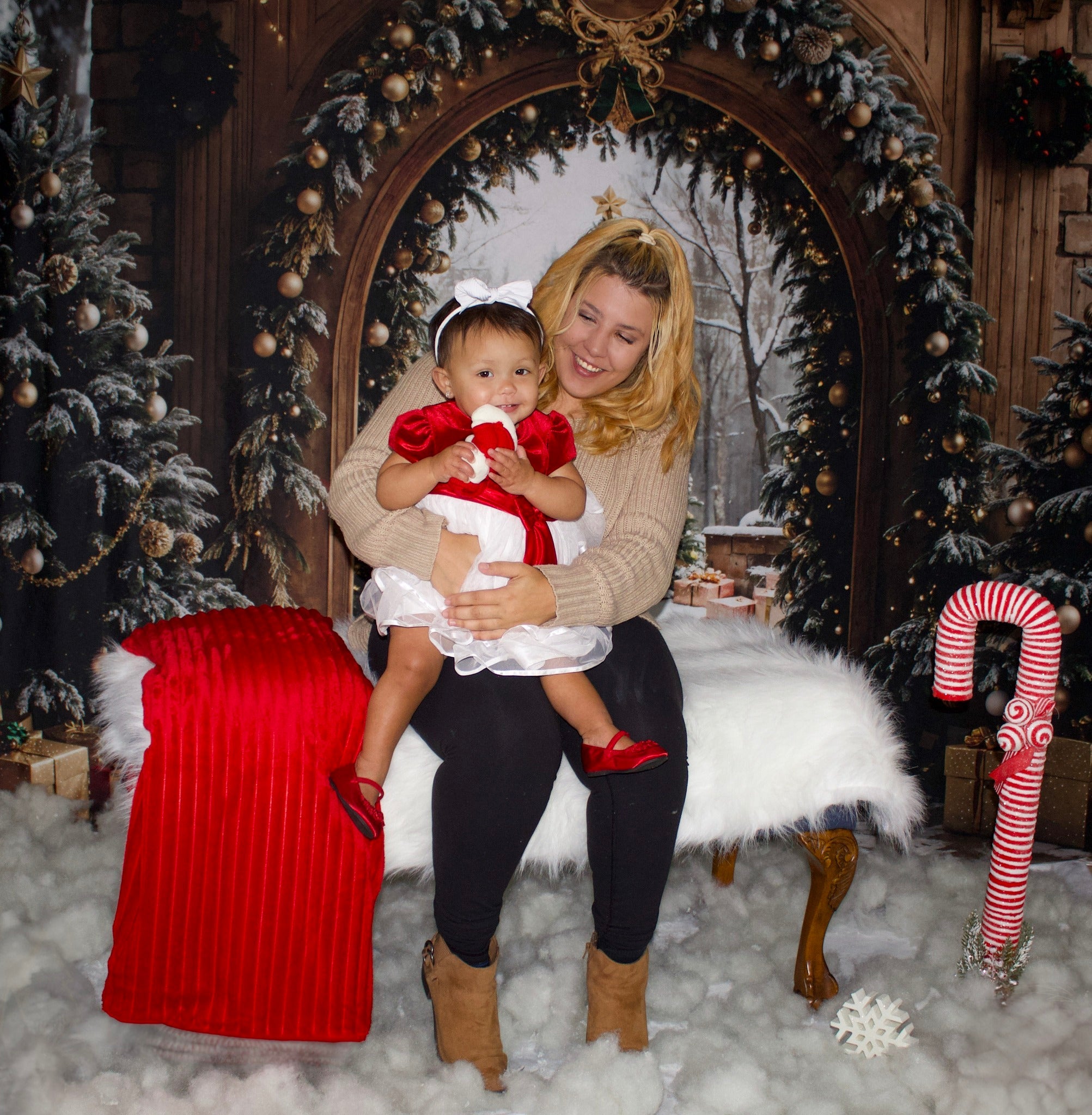 Weihnachtsbaum-Fotohintergrund Verschneiter Wald Torbogen Weihnachtsfoto-Fotohintergrund MRR9-77