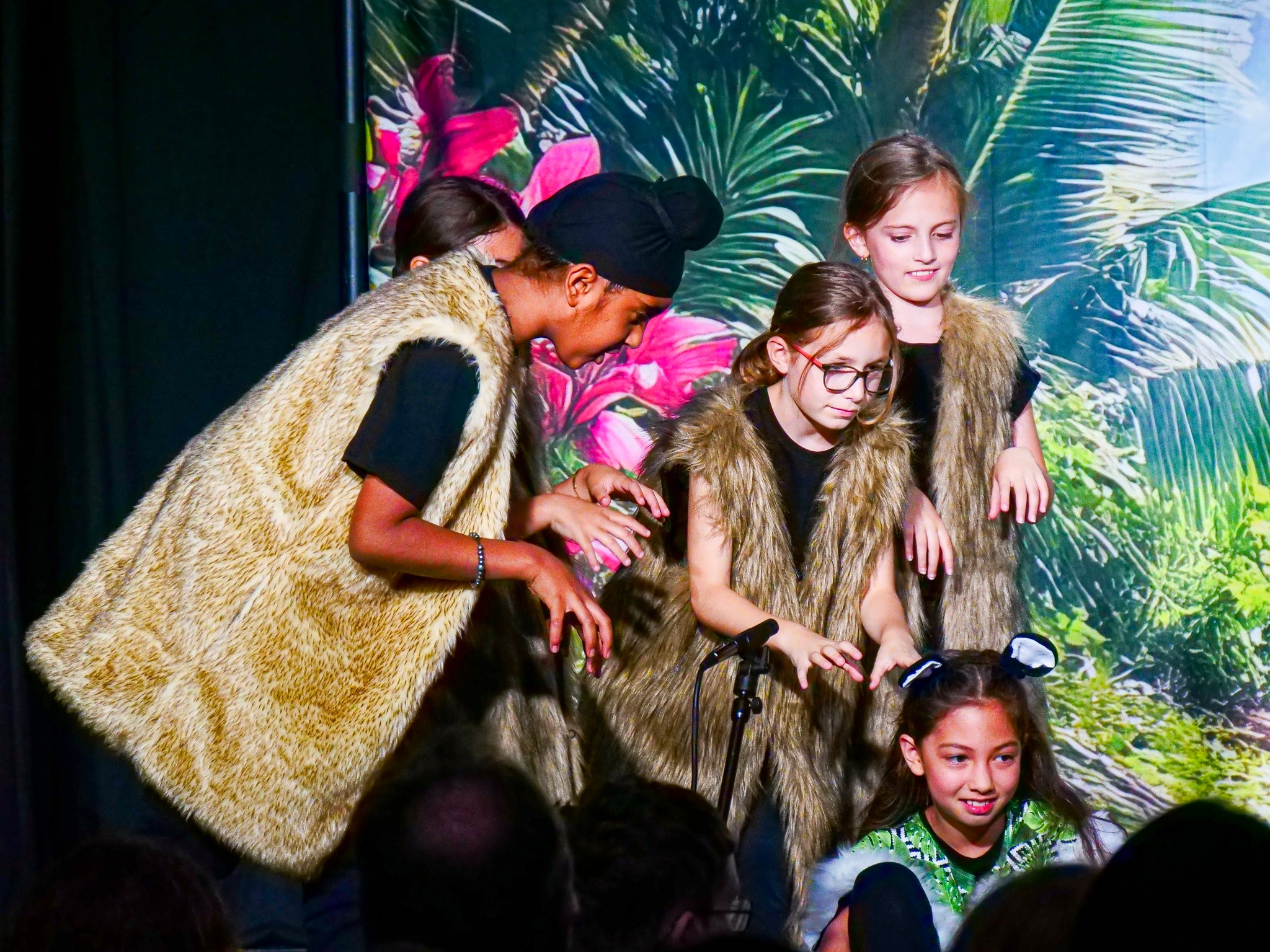 Fotohintergrund Strand Strandweg Palmblätter Sommerhintergrund CJJ3-235