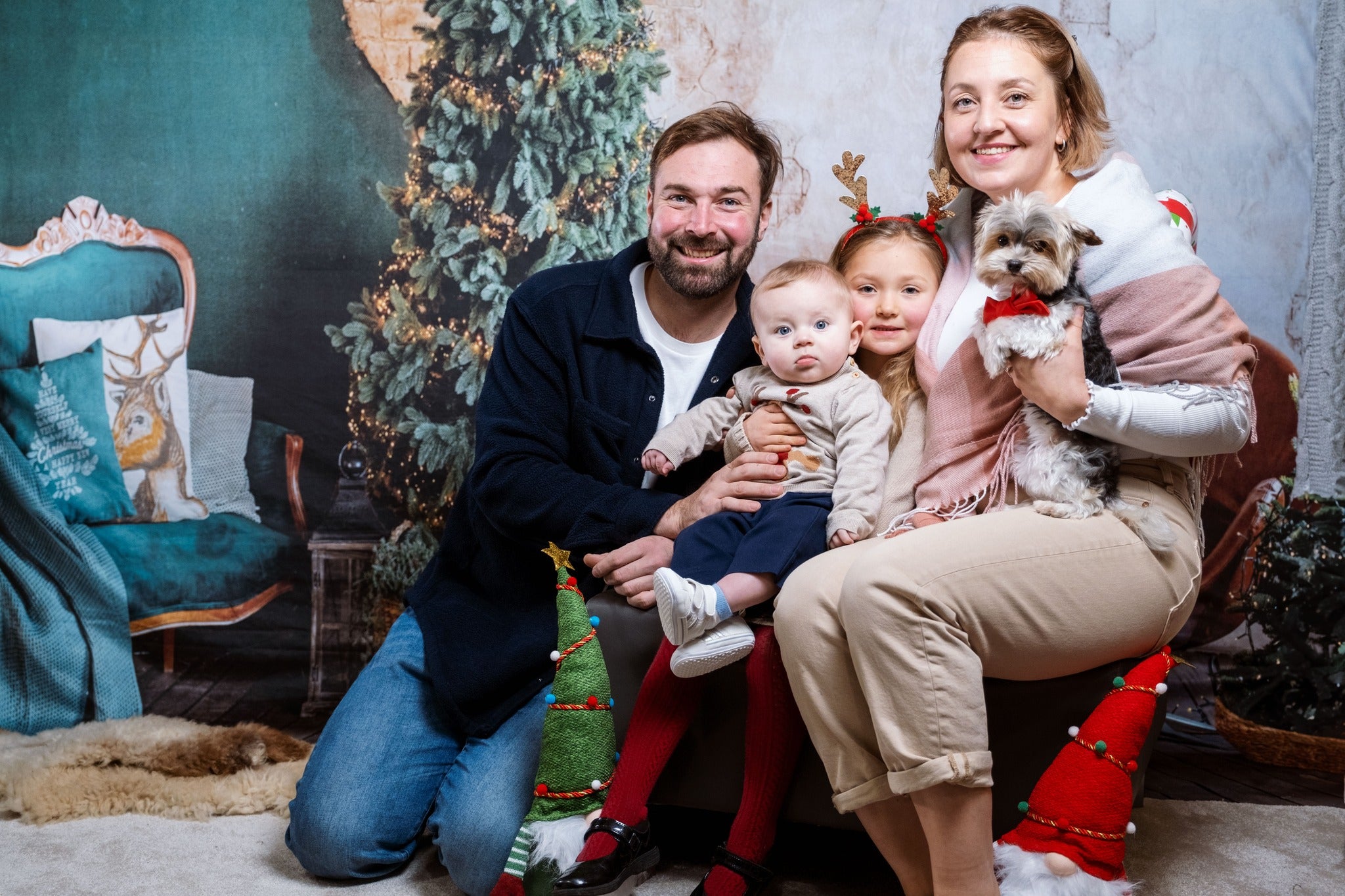 Künstlerische Weihnachtsbaum Innenraum Dekoration Smaragd Hintergrund GX-1098