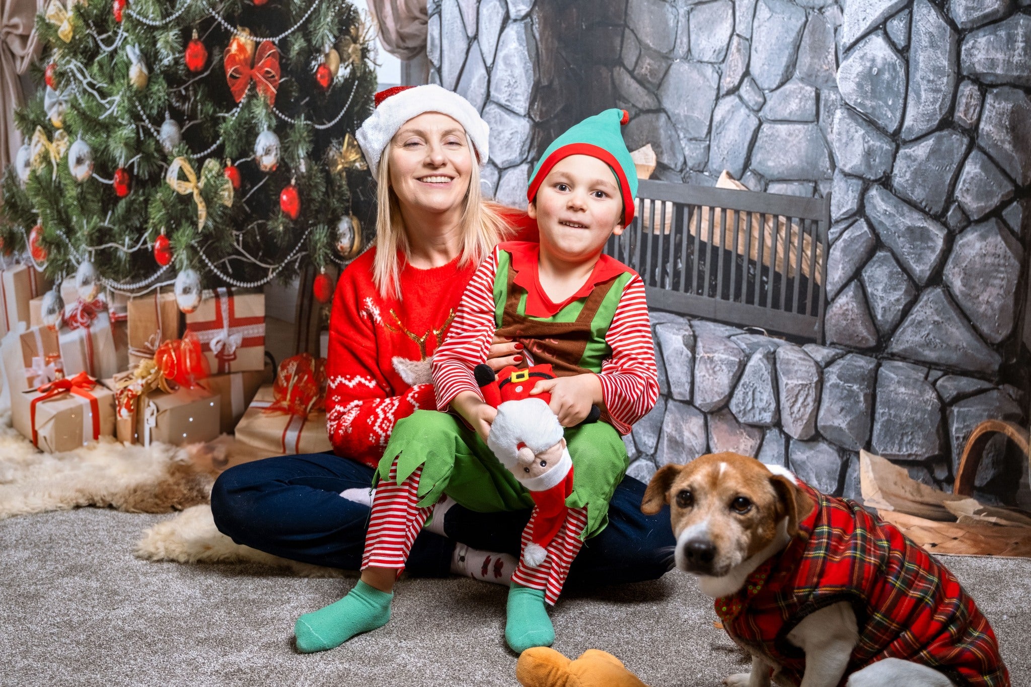 Weihnachtshintergrund Socke Kamin Haus Dekorationation DBD-H19179