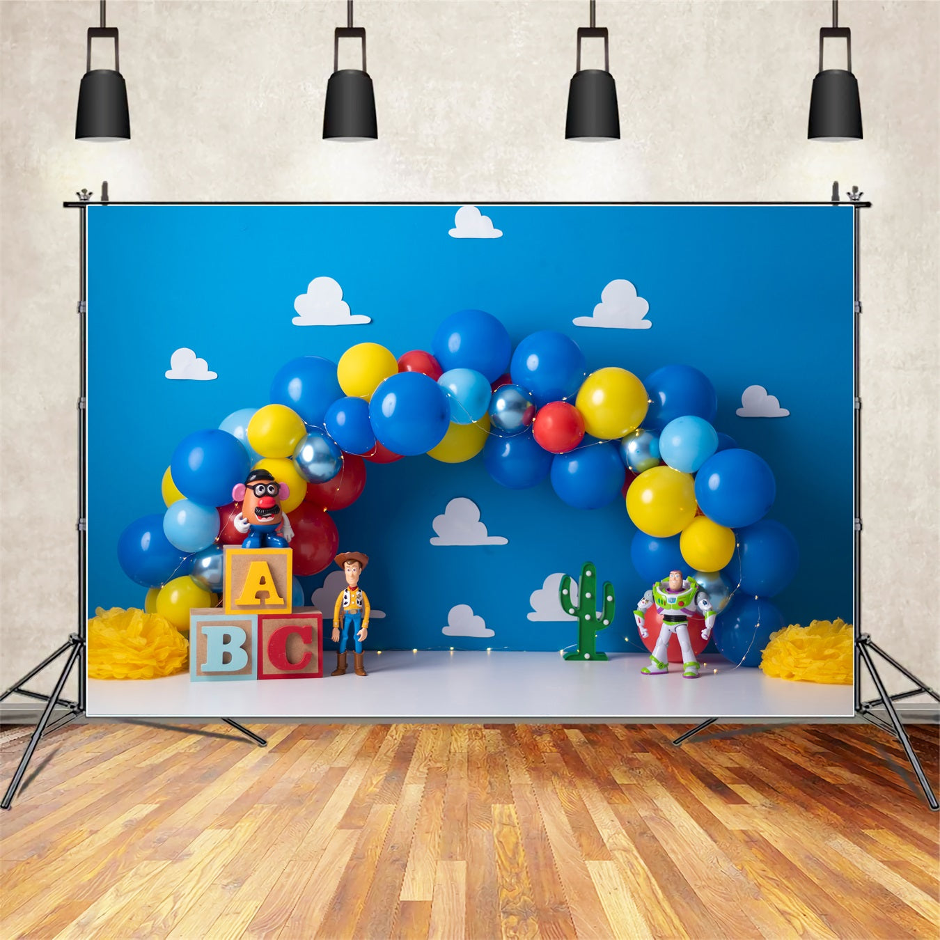 Hintergrund für Neugeborenenfotografie Blaue Ballons Spielzeug Cowboy Weltraum Kinder-Fotohintergrund von Magali