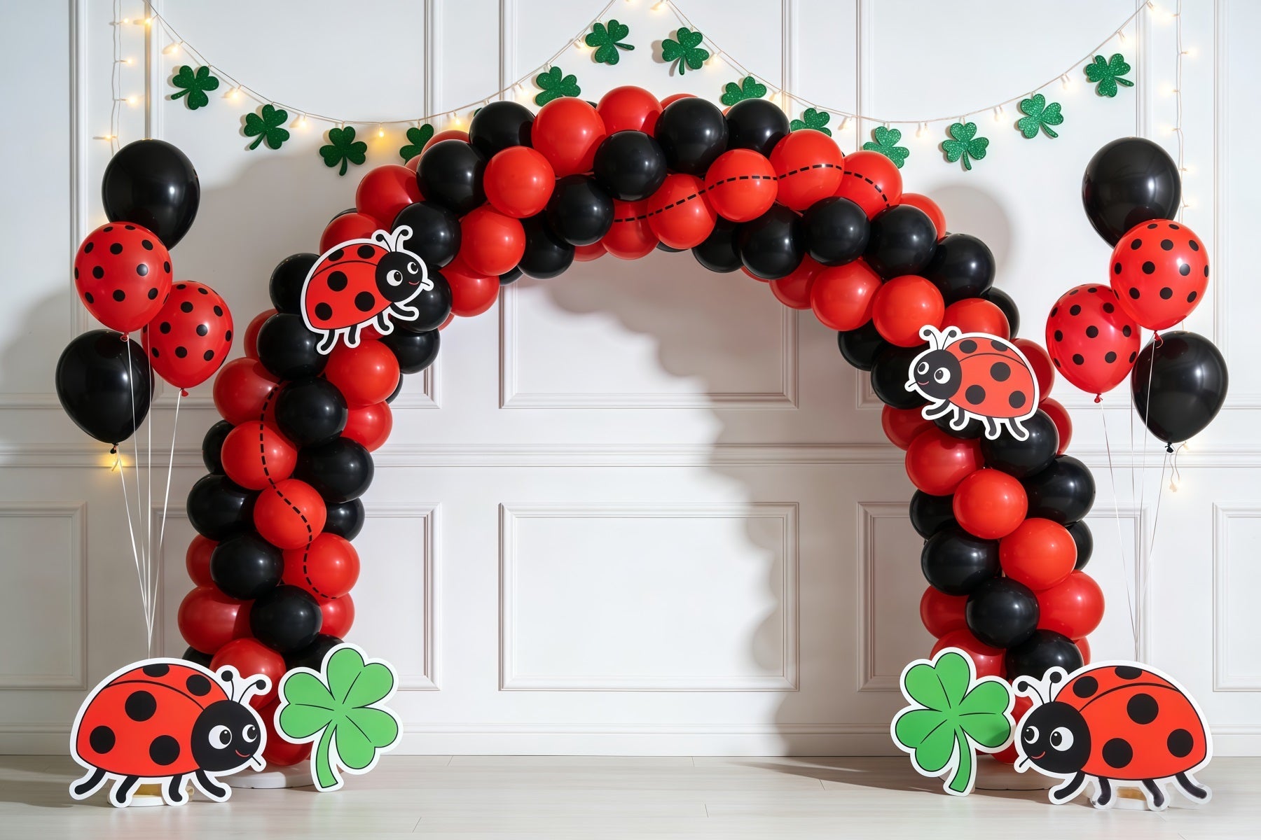 Marienkäfer-Hintergrund Glücksklee-Ballonbogen Frühlingshintergrund für Fotografie CSH61-130