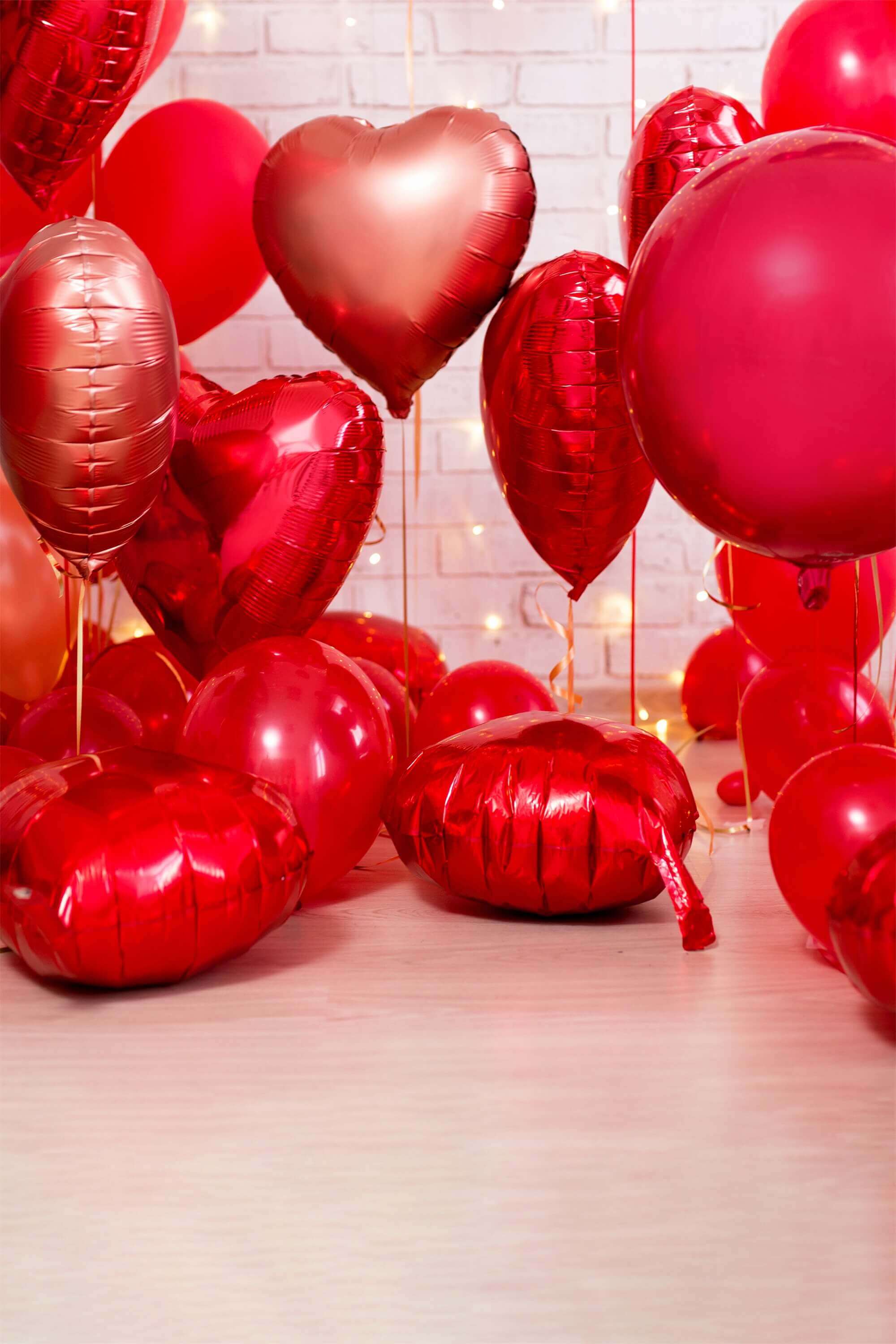 Valentinstag rotes Herz Ballon Strip Lights Weiß Backsteinmauer Zimmer Hintergrund M12-12