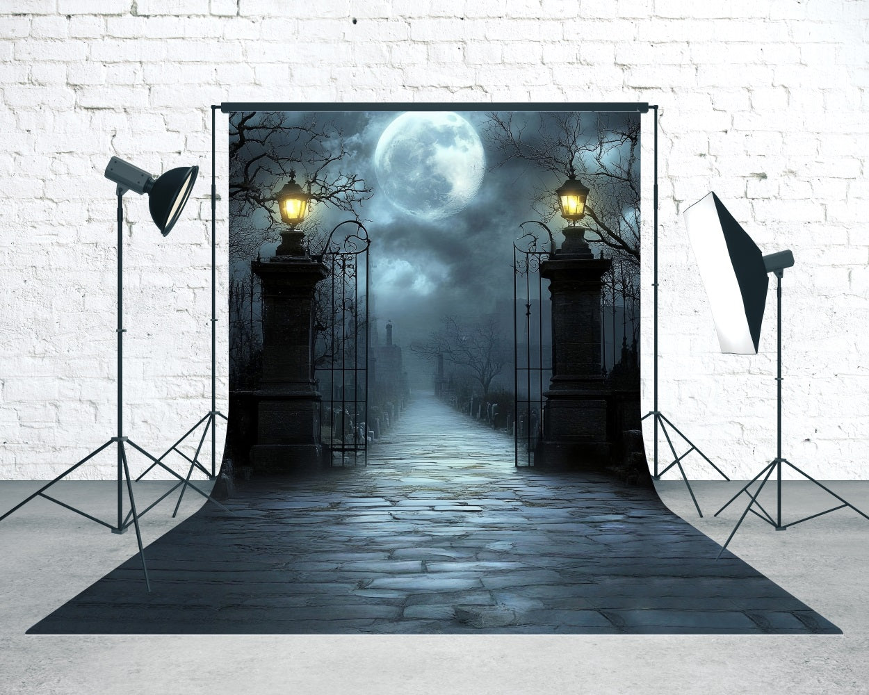 Halloween Foto Hintergrund mondbeschienene Nacht neblige Vintage-Straßenlaterne Friedhofstor Sweep Hintergrund MRR8-67