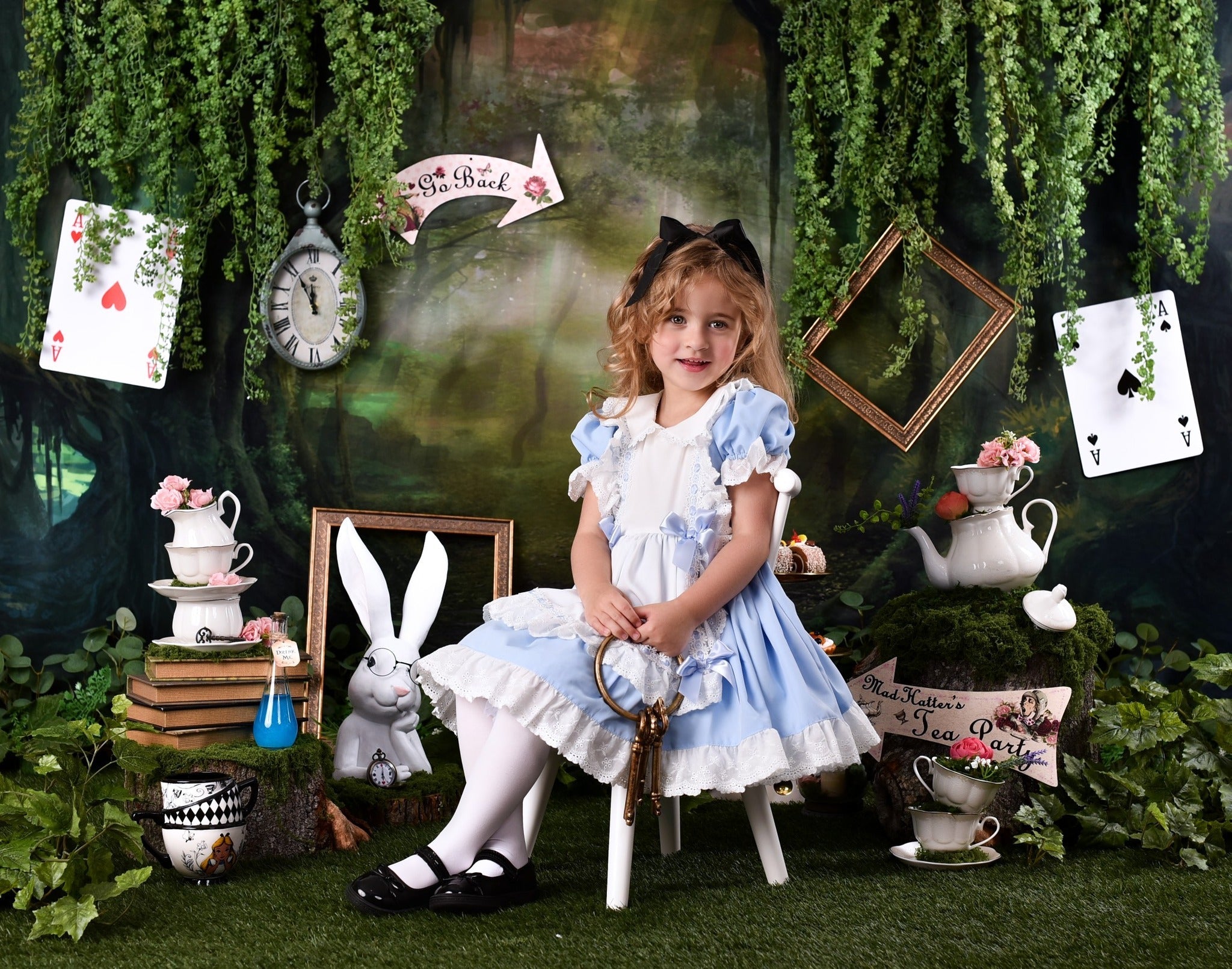 Wald-Fotohintergrund Nebliger verzauberter Waldweg Wald-Foto-Fotohintergrund MRR9-22